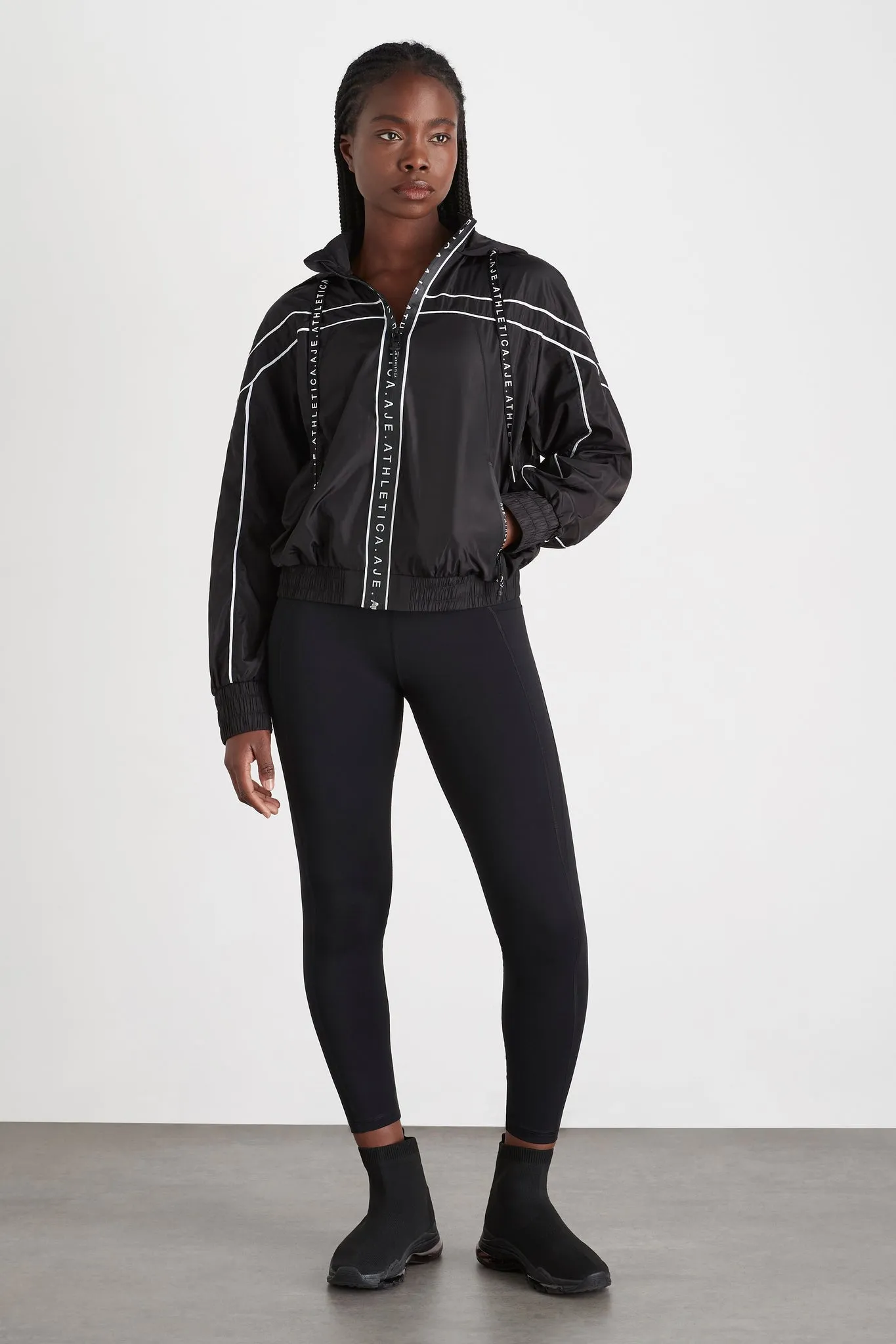 Hooded Windbreaker Jacket 016