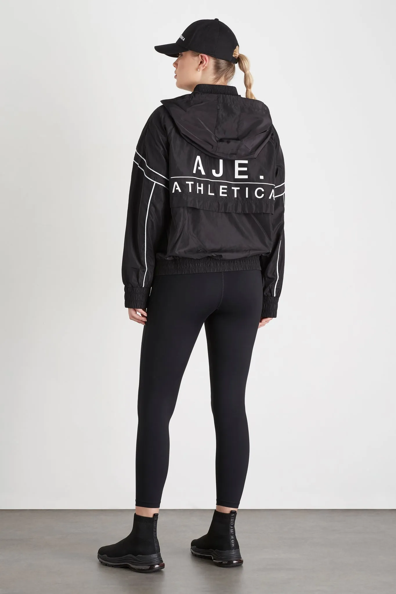 Hooded Windbreaker Jacket 016